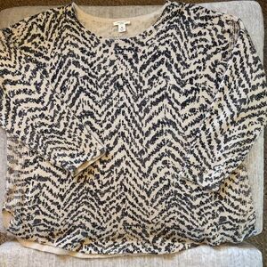 Westbound Woman Black & Cream Chevron-Style Knit Crewneck
